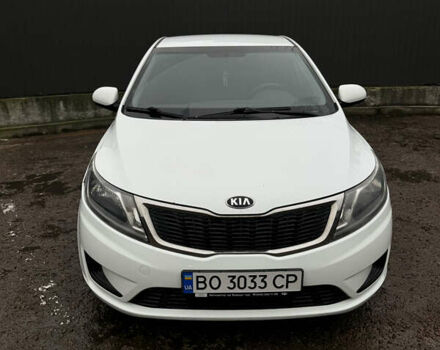 Белый Киа Рио, объемом двигателя 1.4 л и пробегом 132 тыс. км за 7500 $, фото 1 на Automoto.ua