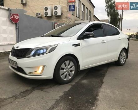 Белый Киа Рио, объемом двигателя 1.59 л и пробегом 164 тыс. км за 5070 $, фото 1 на Automoto.ua