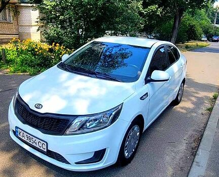 Белый Киа Рио, объемом двигателя 1.4 л и пробегом 263 тыс. км за 7700 $, фото 1 на Automoto.ua