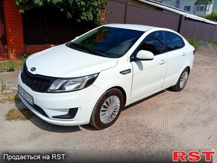 Білий Кіа Ріо, об'ємом двигуна 1.4 л та пробігом 213 тис. км за 7800 $, фото 1 на Automoto.ua