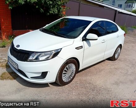 Белый Киа Рио, объемом двигателя 1.4 л и пробегом 213 тыс. км за 7800 $, фото 1 на Automoto.ua
