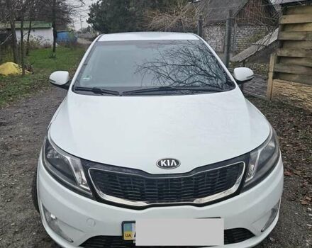 Белый Киа Рио, объемом двигателя 1.59 л и пробегом 125 тыс. км за 7500 $, фото 1 на Automoto.ua