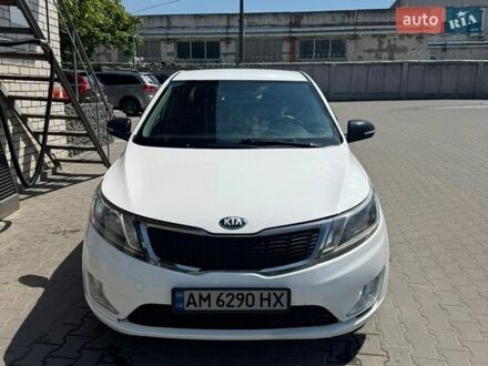Белый Киа Рио, объемом двигателя 1.4 л и пробегом 221 тыс. км за 6900 $, фото 1 на Automoto.ua