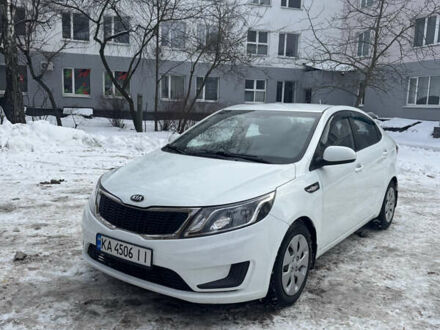 Белый Киа Рио, объемом двигателя 1.4 л и пробегом 178 тыс. км за 7500 $, фото 1 на Automoto.ua