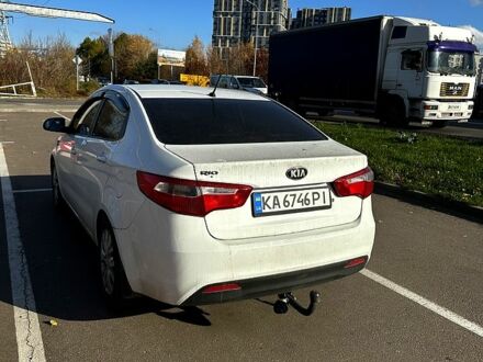 Белый Киа Рио, объемом двигателя 1.4 л и пробегом 214 тыс. км за 8300 $, фото 1 на Automoto.ua