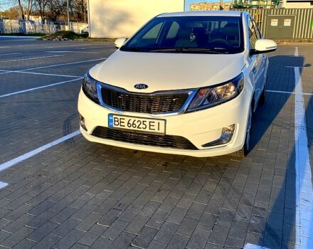 Белый Киа Рио, объемом двигателя 1.6 л и пробегом 103 тыс. км за 7500 $, фото 1 на Automoto.ua