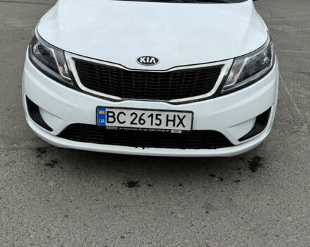 Белый Киа Рио, объемом двигателя 1.4 л и пробегом 175 тыс. км за 6500 $, фото 1 на Automoto.ua