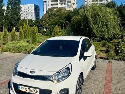 Белый Киа Рио, объемом двигателя 1.4 л и пробегом 82 тыс. км за 12700 $, фото 1 на Automoto.ua