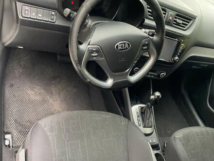 Белый Киа Рио, объемом двигателя 1.4 л и пробегом 155 тыс. км за 11100 $, фото 1 на Automoto.ua