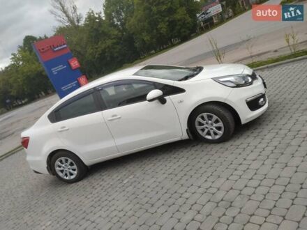Киа Рио 2016 в Тернополе на Automoto.ua Белый Киа Рио, объемом двигателя 1.4 л и пробегом 29 тыс. км за 11500 $, фото 1 на Automoto.ua