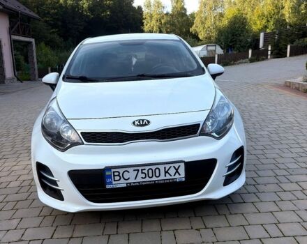 Белый Киа Рио, объемом двигателя 1.4 л и пробегом 136 тыс. км за 11000 $, фото 1 на Automoto.ua