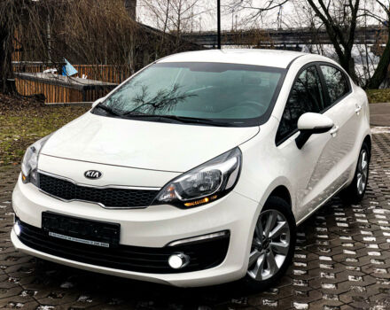 Белый Киа Рио, объемом двигателя 1.4 л и пробегом 8 тыс. км за 11999 $, фото 1 на Automoto.ua