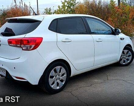Белый Киа Рио, объемом двигателя 1.4 л и пробегом 57 тыс. км за 12500 $, фото 1 на Automoto.ua