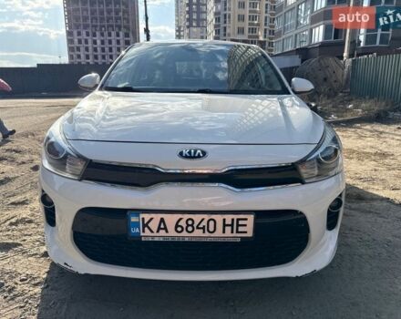 Белый Киа Рио, объемом двигателя 1.4 л и пробегом 138 тыс. км за 12000 $, фото 1 на Automoto.ua