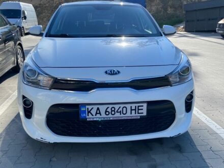 Білий Кіа Ріо, об'ємом двигуна 1.4 л та пробігом 150 тис. км за 11000 $, фото 1 на Automoto.ua