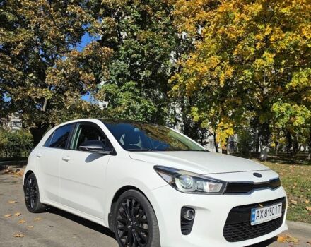 Білий Кіа Ріо, об'ємом двигуна 1.37 л та пробігом 105 тис. км за 13000 $, фото 1 на Automoto.ua