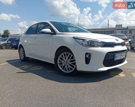 Белый Киа Рио, объемом двигателя 1.37 л и пробегом 90 тыс. км за 12950 $, фото 1 на Automoto.ua