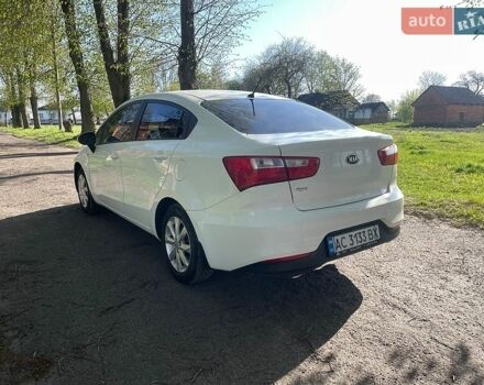 Белый Киа Рио, объемом двигателя 1.4 л и пробегом 140 тыс. км за 9350 $, фото 1 на Automoto.ua