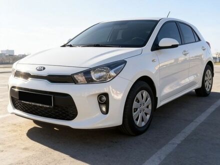 Белый Киа Рио, объемом двигателя 1.25 л и пробегом 69 тыс. км за 9900 $, фото 1 на Automoto.ua