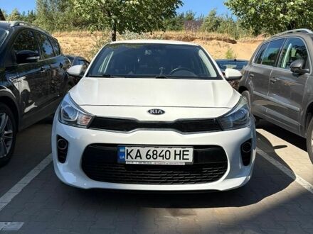 Белый Киа Рио, объемом двигателя 1.37 л и пробегом 150 тыс. км за 11000 $, фото 1 на Automoto.ua