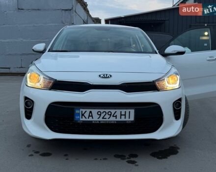 Белый Киа Рио, объемом двигателя 1.4 л и пробегом 89 тыс. км за 13500 $, фото 1 на Automoto.ua