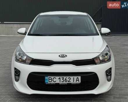 Белый Киа Рио, объемом двигателя 1.25 л и пробегом 64 тыс. км за 11000 $, фото 1 на Automoto.ua