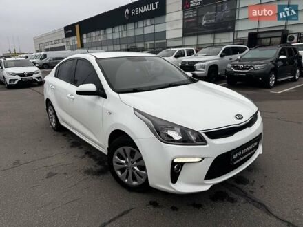 Киа Рио 2018 в Киеве на Automoto.ua Белый Киа Рио, объемом двигателя 1.59 л и пробегом 120 тыс. км за 11300 $, фото 1 на Automoto.ua