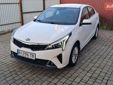 Белый Киа Рио, объемом двигателя 1.59 л и пробегом 70 тыс. км за 13500 $, фото 1 на Automoto.ua