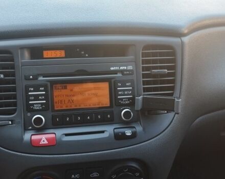 Бежевый Киа Рио, объемом двигателя 1.4 л и пробегом 163 тыс. км за 5500 $, фото 7 на Automoto.ua