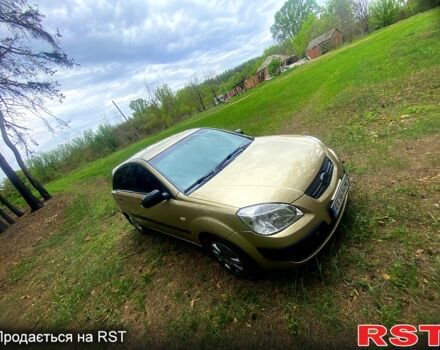 Бежевий Кіа Ріо, об'ємом двигуна 1.3 л та пробігом 190 тис. км за 3500 $, фото 6 на Automoto.ua
