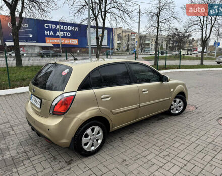 Бежевый Киа Рио, объемом двигателя 1.4 л и пробегом 236 тыс. км за 6500 $, фото 3 на Automoto.ua
