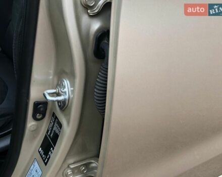 Бежевый Киа Рио, объемом двигателя 1.59 л и пробегом 41 тыс. км за 8700 $, фото 24 на Automoto.ua