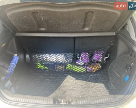 Бежевый Киа Рио, объемом двигателя 1.59 л и пробегом 150 тыс. км за 7500 $, фото 6 на Automoto.ua