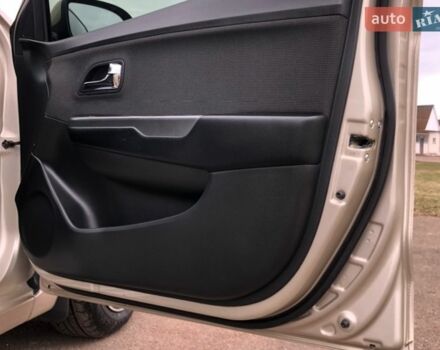 Бежевый Киа Рио, объемом двигателя 1.59 л и пробегом 41 тыс. км за 8700 $, фото 21 на Automoto.ua