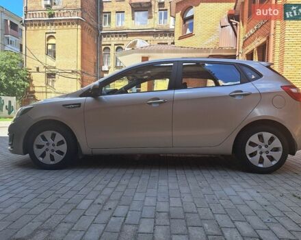 Бежевий Кіа Ріо, об'ємом двигуна 1.4 л та пробігом 145 тис. км за 6500 $, фото 2 на Automoto.ua