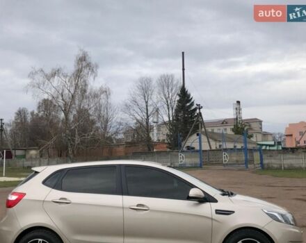 Бежевый Киа Рио, объемом двигателя 1.59 л и пробегом 41 тыс. км за 8700 $, фото 7 на Automoto.ua