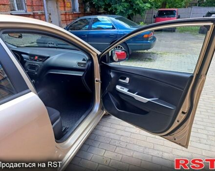 Бежевый Киа Рио, объемом двигателя 1.4 л и пробегом 145 тыс. км за 7500 $, фото 9 на Automoto.ua
