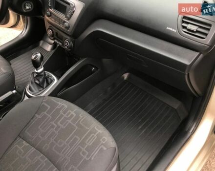 Бежевый Киа Рио, объемом двигателя 1.59 л и пробегом 41 тыс. км за 8700 $, фото 44 на Automoto.ua