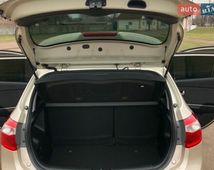 Бежевый Киа Рио, объемом двигателя 1.59 л и пробегом 41 тыс. км за 8700 $, фото 34 на Automoto.ua