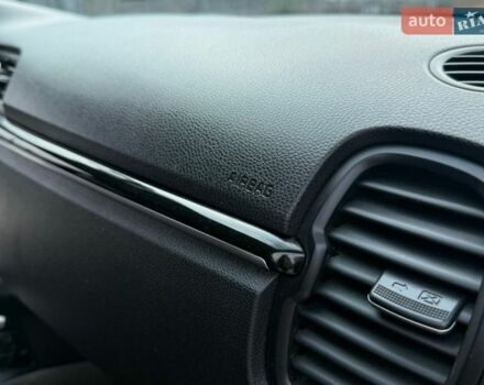 Бежевый Киа Рио, объемом двигателя 1.59 л и пробегом 83 тыс. км за 15900 $, фото 28 на Automoto.ua