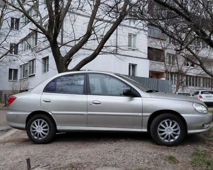 Бежевий Кіа Ріо, об'ємом двигуна 1.5 л та пробігом 91 тис. км за 3450 $, фото 1 на Automoto.ua