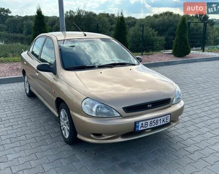 Бежевый Киа Рио, объемом двигателя 1.3 л и пробегом 280 тыс. км за 2200 $, фото 1 на Automoto.ua
