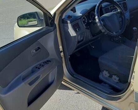 Бежевый Киа Рио, объемом двигателя 1.4 л и пробегом 250 тыс. км за 4900 $, фото 9 на Automoto.ua