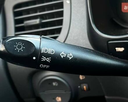 Бежевий Кіа Ріо, об'ємом двигуна 1.4 л та пробігом 199 тис. км за 3850 $, фото 16 на Automoto.ua