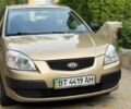 Бежевый Киа Рио, объемом двигателя 1.4 л и пробегом 223 тыс. км за 3300 $, фото 4 на Automoto.ua