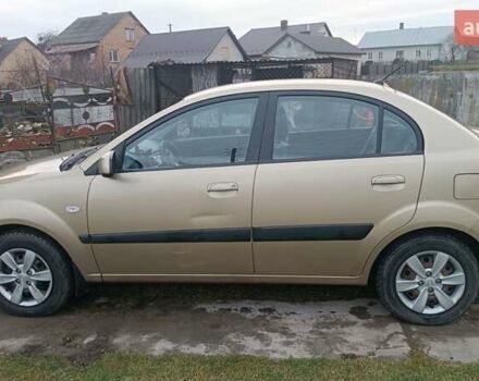 Бежевый Киа Рио, объемом двигателя 1.49 л и пробегом 245 тыс. км за 4600 $, фото 3 на Automoto.ua