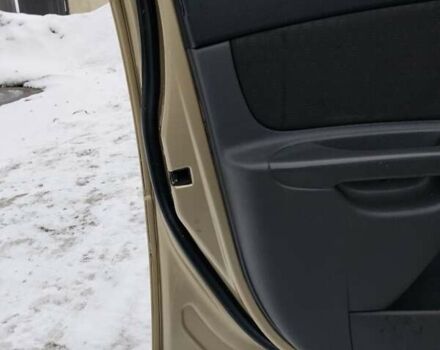 Бежевый Киа Рио, объемом двигателя 1.4 л и пробегом 291 тыс. км за 3800 $, фото 10 на Automoto.ua