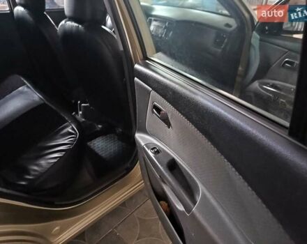 Бежевий Кіа Ріо, об'ємом двигуна 1.49 л та пробігом 307 тис. км за 4500 $, фото 26 на Automoto.ua