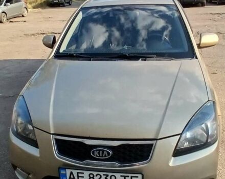 Бежевий Кіа Ріо, об'ємом двигуна 1.5 л та пробігом 160 тис. км за 6000 $, фото 1 на Automoto.ua