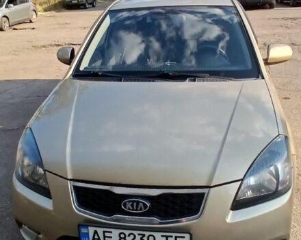 Бежевий Кіа Ріо, об'ємом двигуна 1.5 л та пробігом 160 тис. км за 6000 $, фото 1 на Automoto.ua